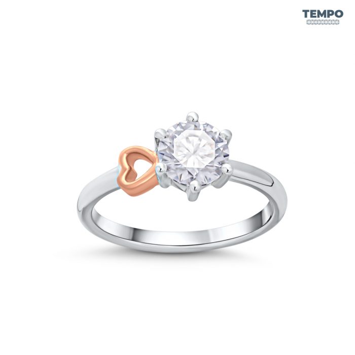 Anillo de Compromiso – Oro 10K – Moissanita Solitario con Corazón Lateral – AC71 - Imagen 5
