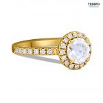 Anillo de Compromiso en Oro 10K – Halo Clásico con Moissanita - AC74 - Imagen 4