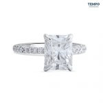 Anillo Radiante Pavé Deluxe – Oro con piedra radiante 8x10 mm y halo oculto – AC84 - Imagen 2