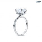 Anillo Oval Pavé Signature – Oro blanco con piedra oval 7x9 mm y halo oculto – AC86 - Imagen 7