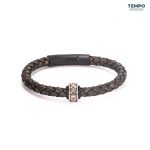 Pulsera hecha de Cuero con dije de titanio - CL07