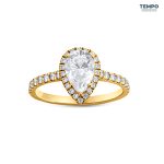 Anillo Royale Pera – Oro con moissanita corte pera y halo de alto brillo – AC79 - Imagen 5